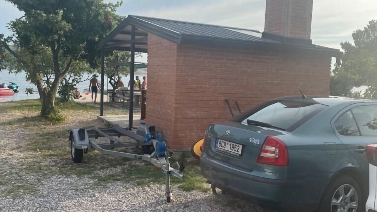 Photo of Outdoor in Seline