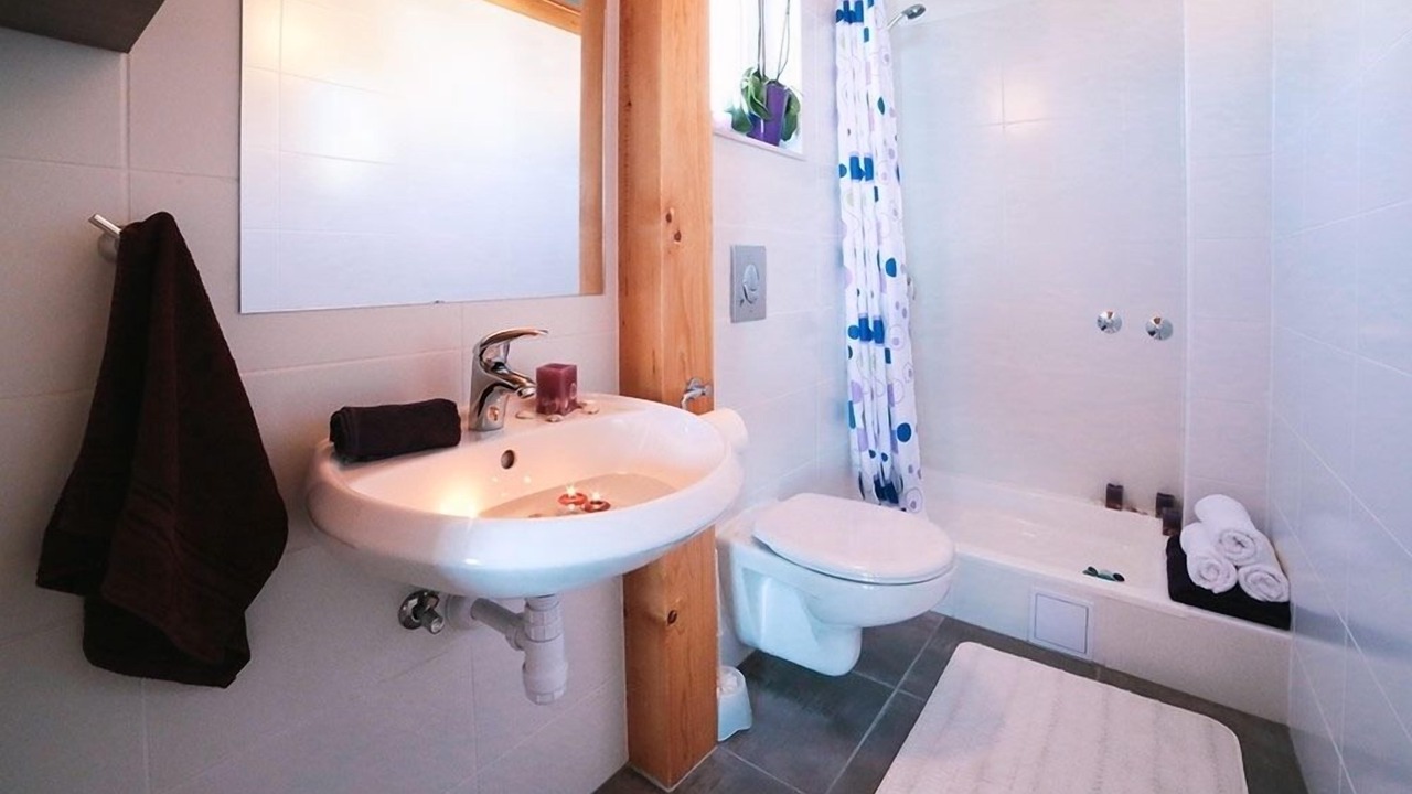 Photo of Bathroom in Duce