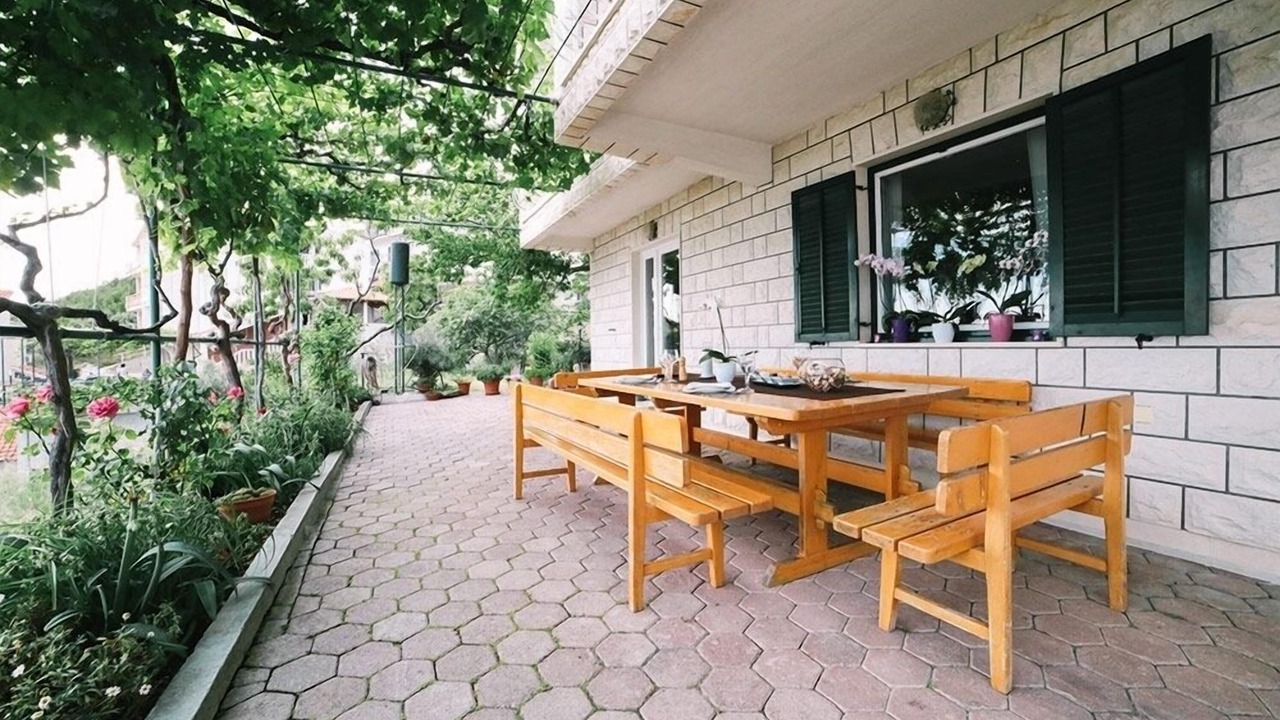 Photo of Outdoor in Duce