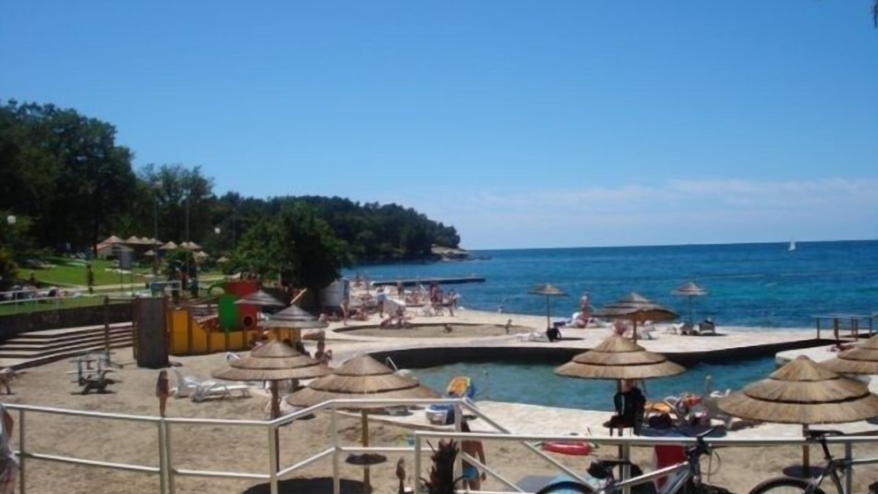 Photo of Others in Brulo