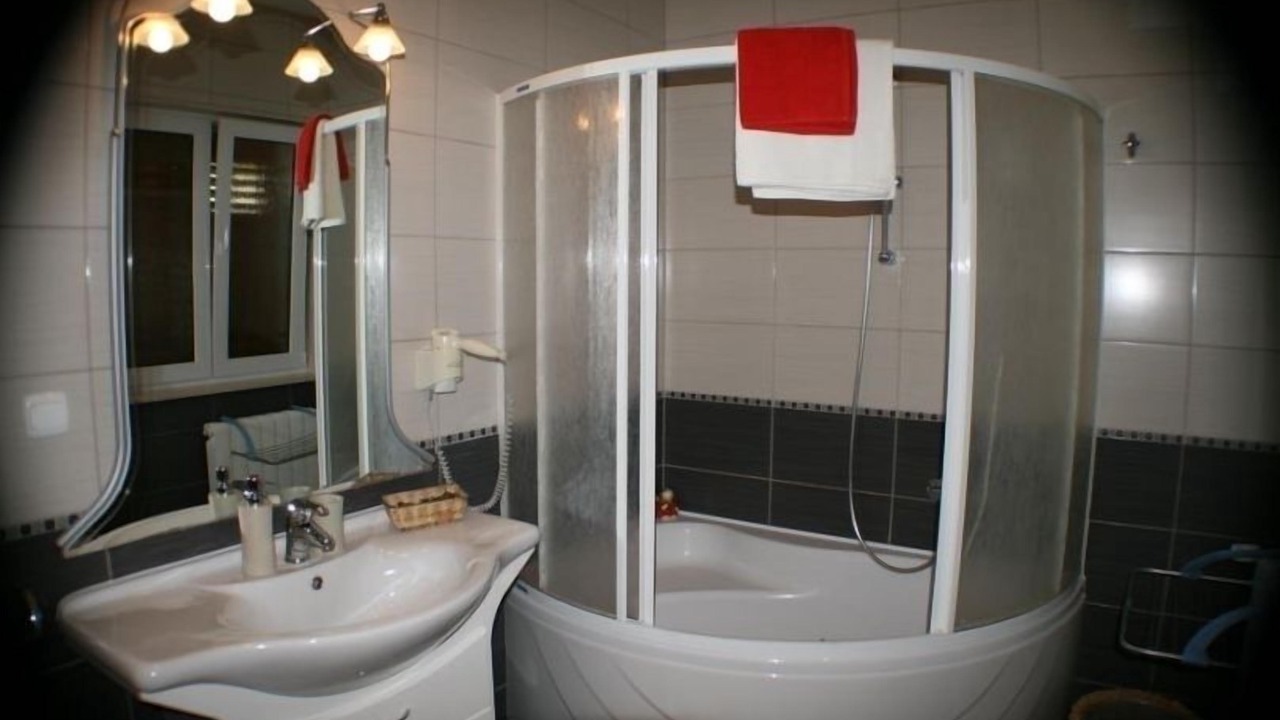 Photo of Bathroom in Bol