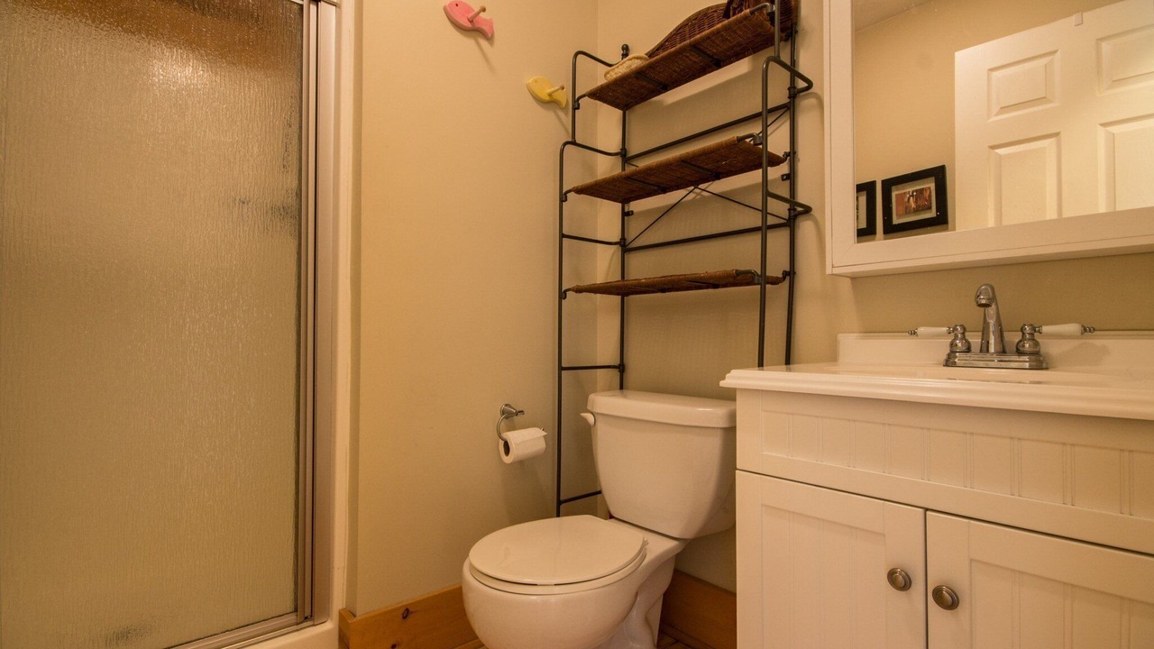 Photo of Bathroom in Luray