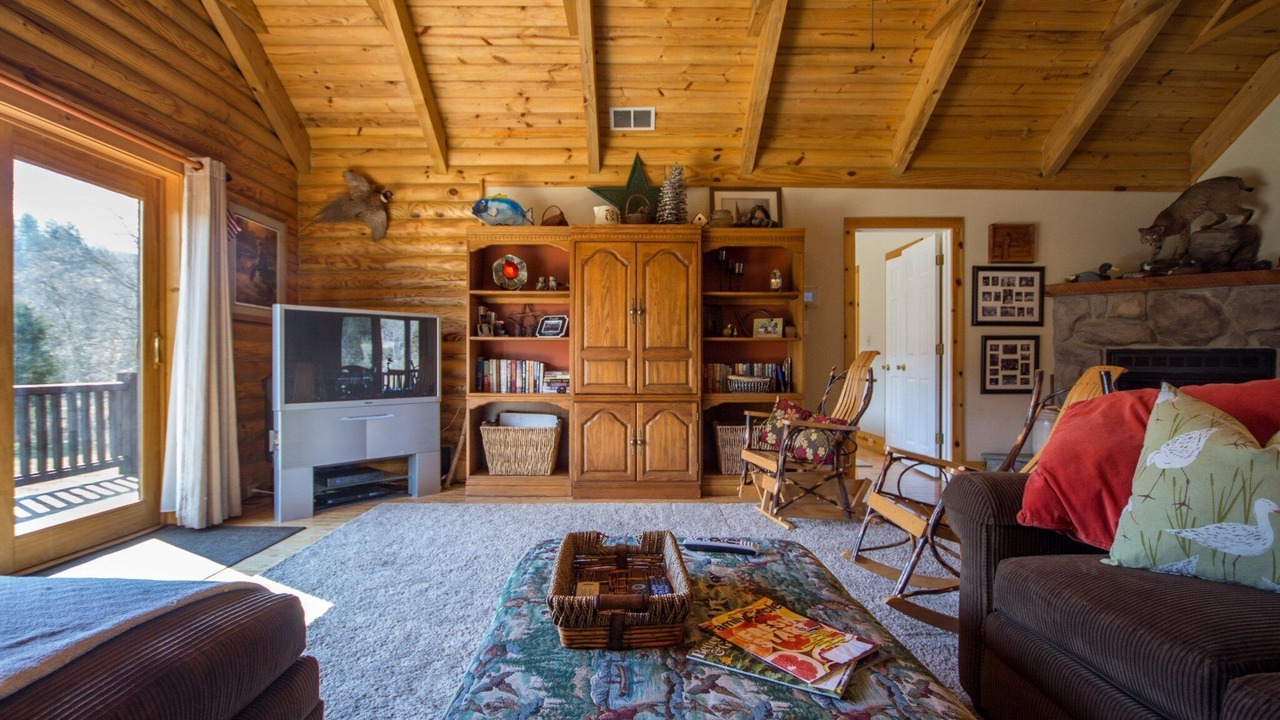 Photo of Bedroom in Luray