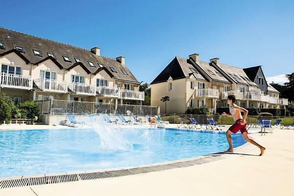 Photo of Others in Arzon