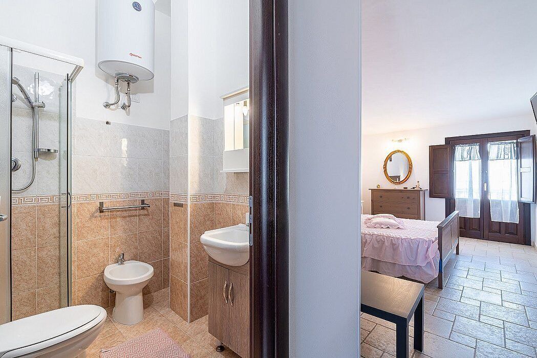 Photo of Bathroom in Avola