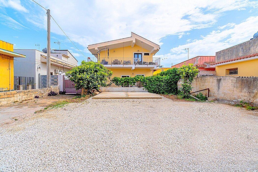 Photo of Outdoor in Avola