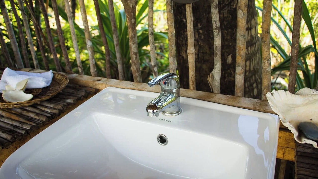 Photo of Bathroom in Basilisa