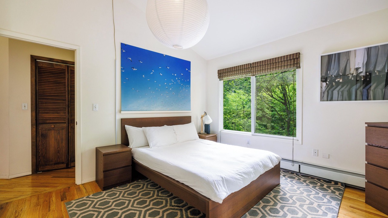 Photo of Bedroom in Baiting Hollow
