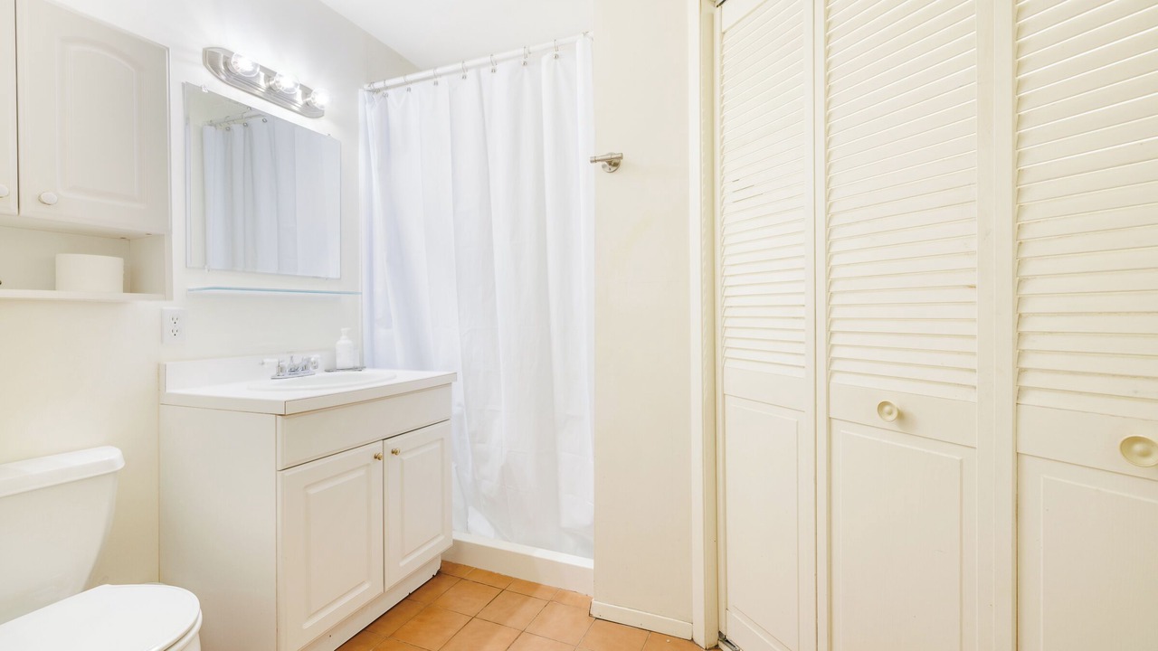Photo of Bathroom in Baiting Hollow