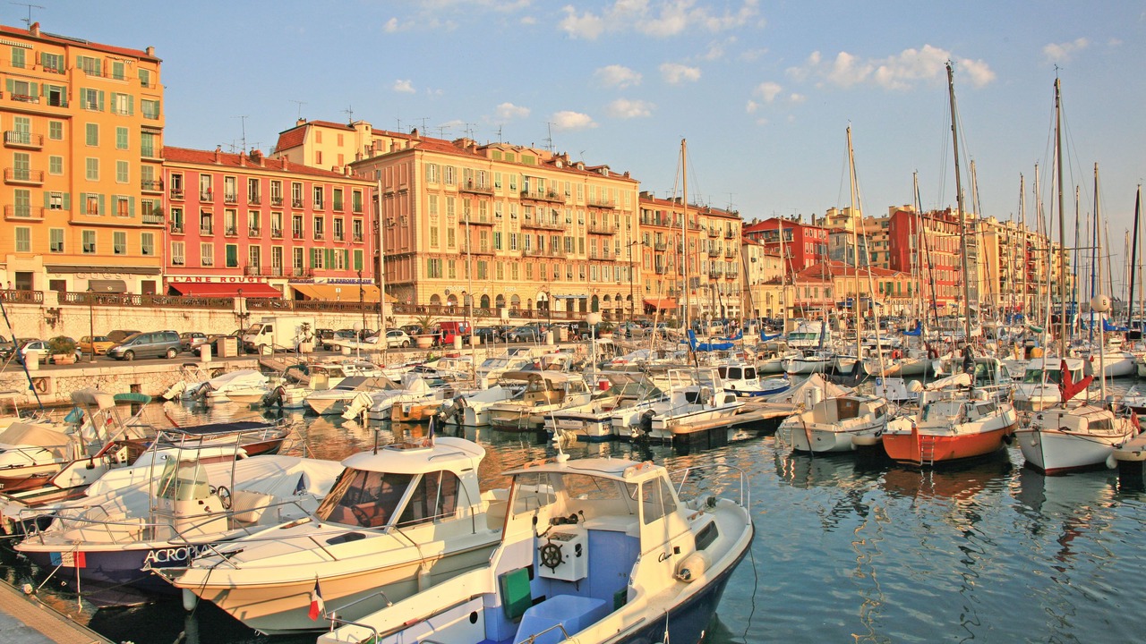 Photo of Others in Quartier du Port