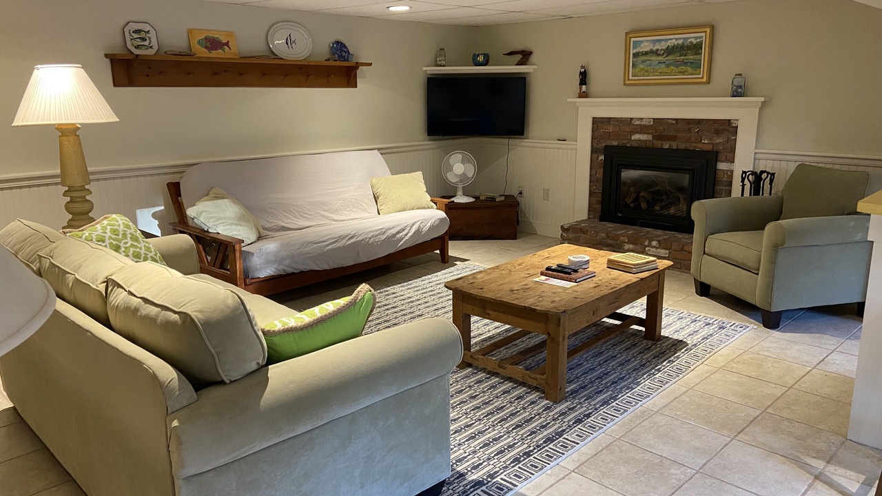 Photo of Livingroom in Eastham
