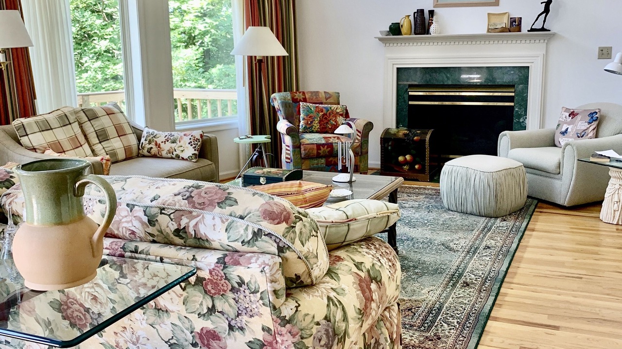 Photo of Livingroom in Front Royal
