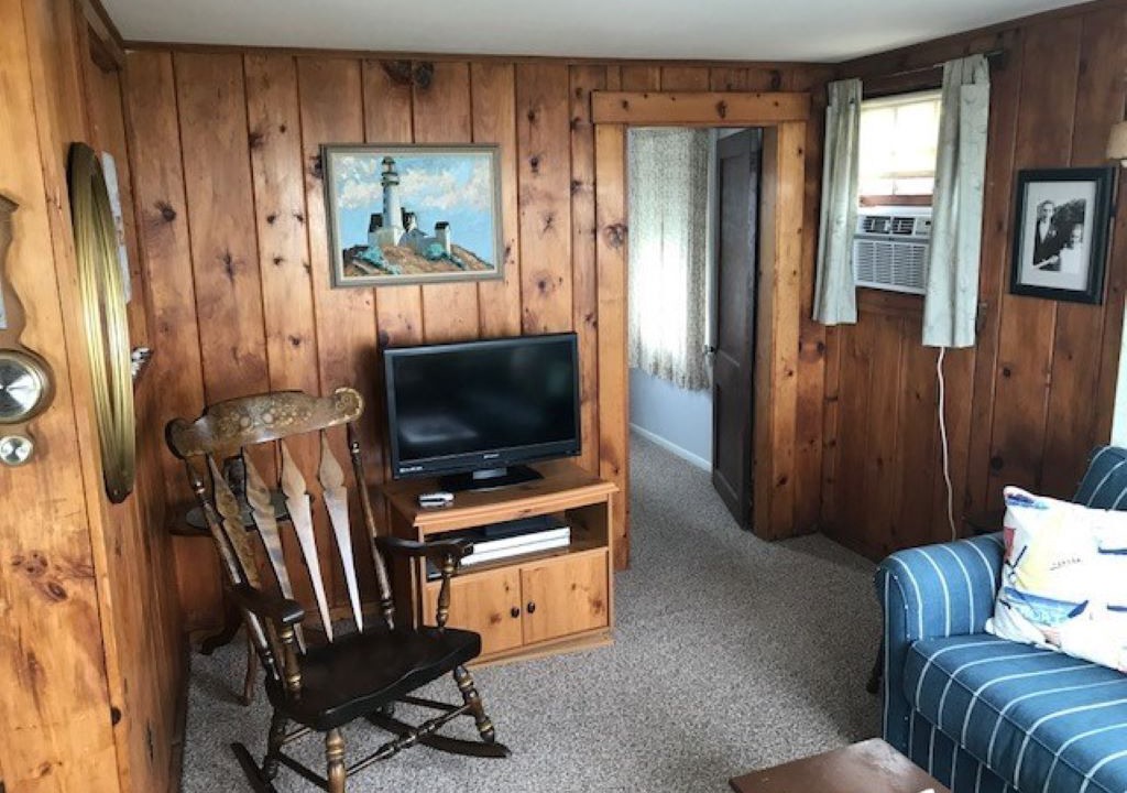 Photo of Livingroom in Sagamore Beach
