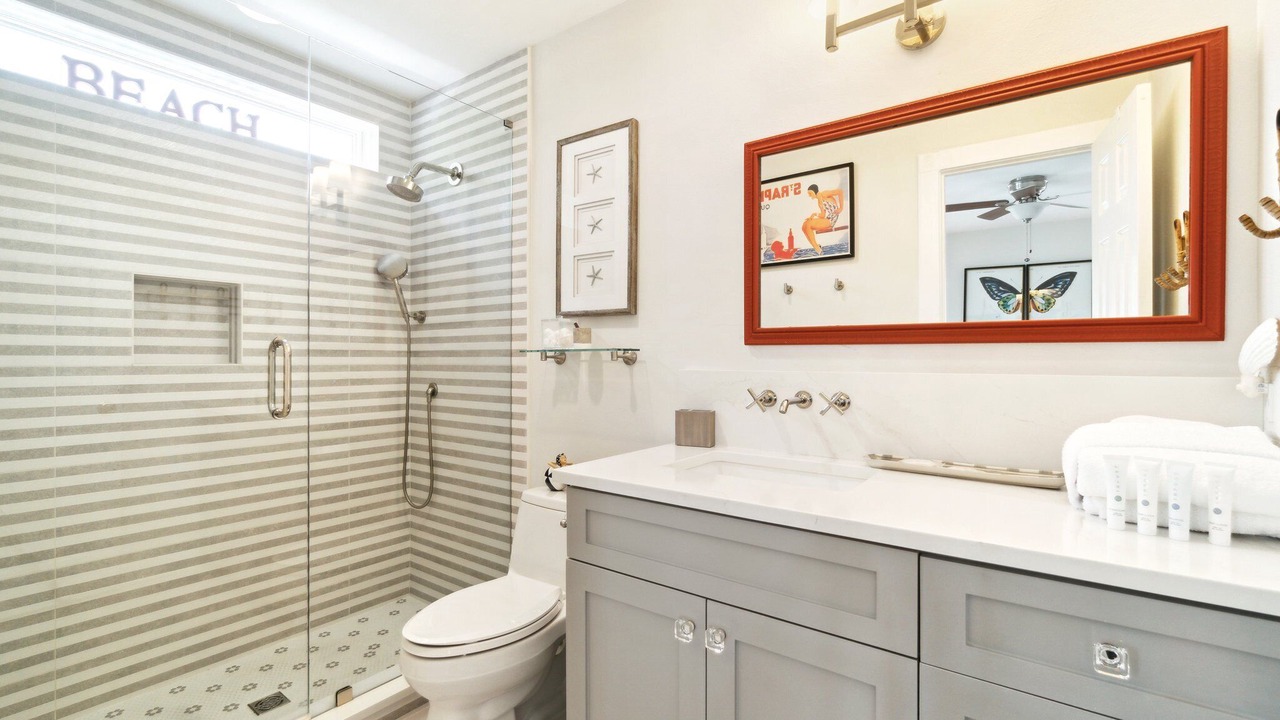 Photo of Bathroom in Crystal Shores