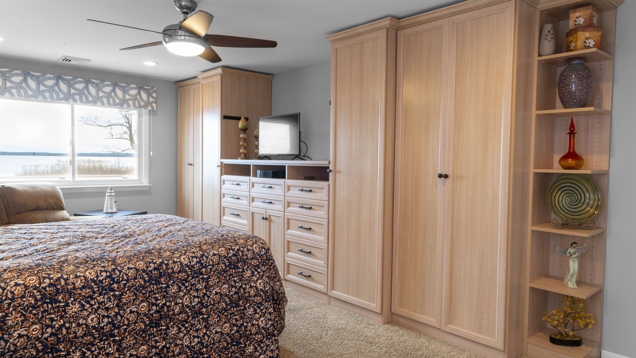 Photo of Bedroom in Aquebogue