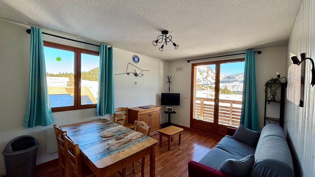 Photo of Livingroom in Saint-Etienne-en-Devoluy