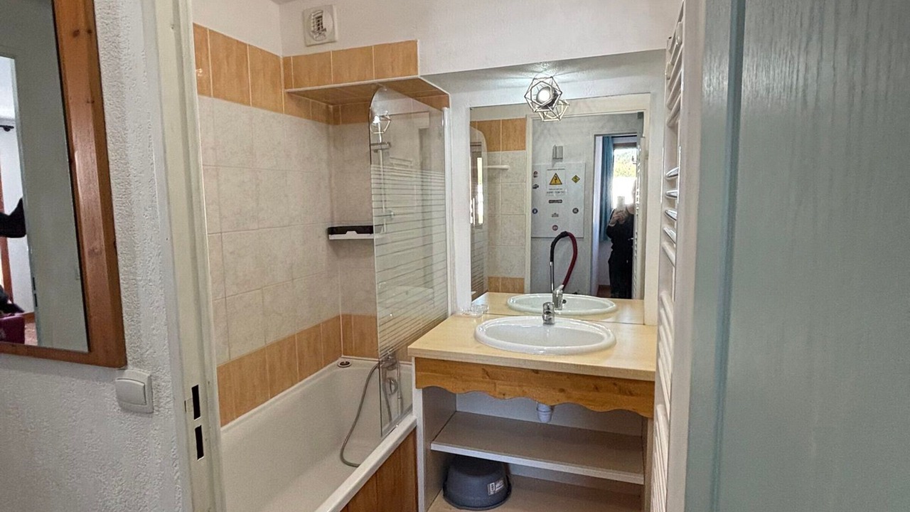 Photo of Bathroom in Saint-Etienne-en-Devoluy