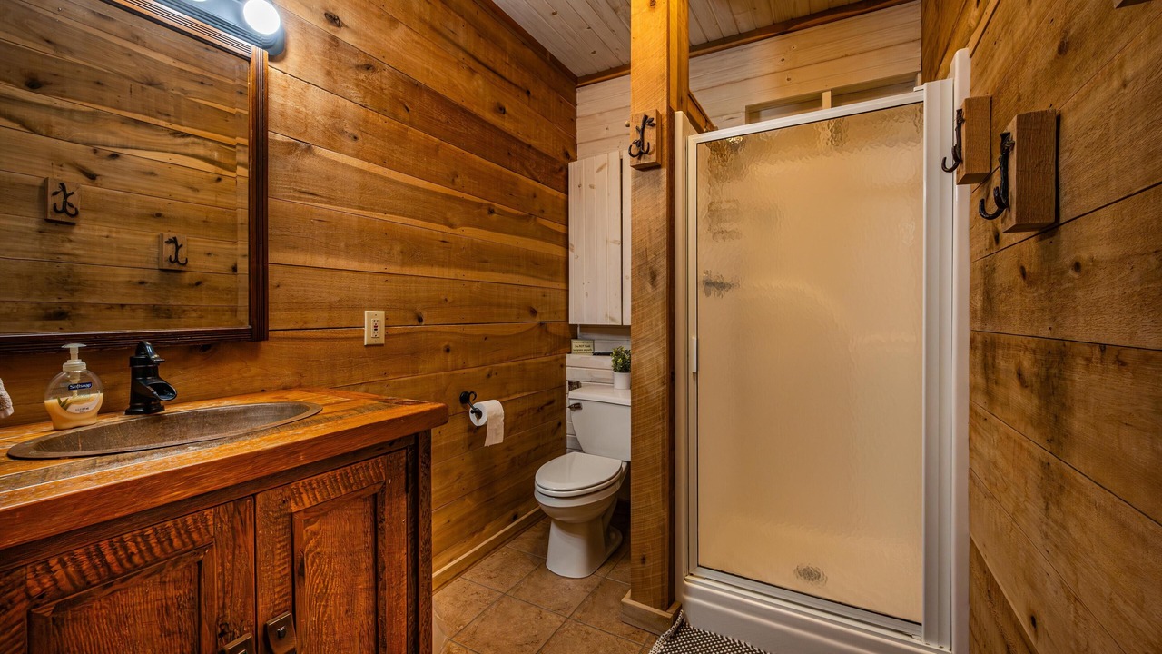 Photo of Bathroom in Helmsburg