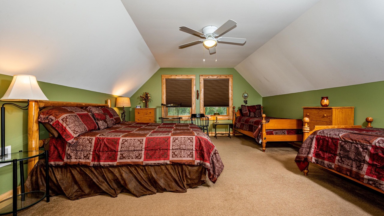 Photo of Bedroom in Gnaw Bone