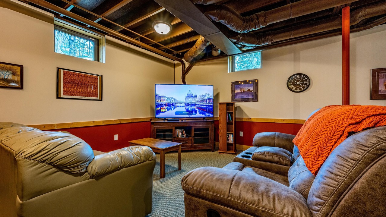 Photo of Livingroom in Gnaw Bone