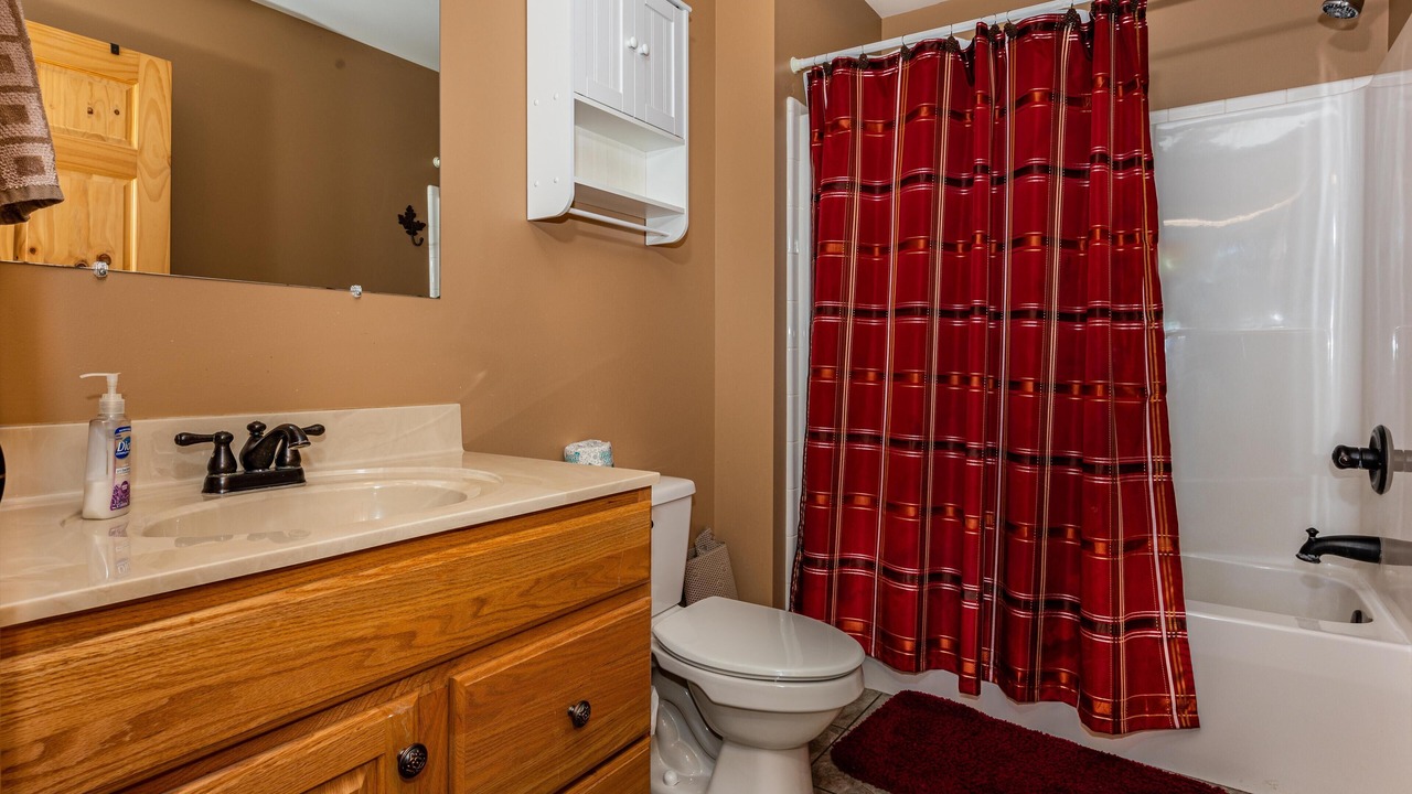 Photo of Bathroom in Gnaw Bone