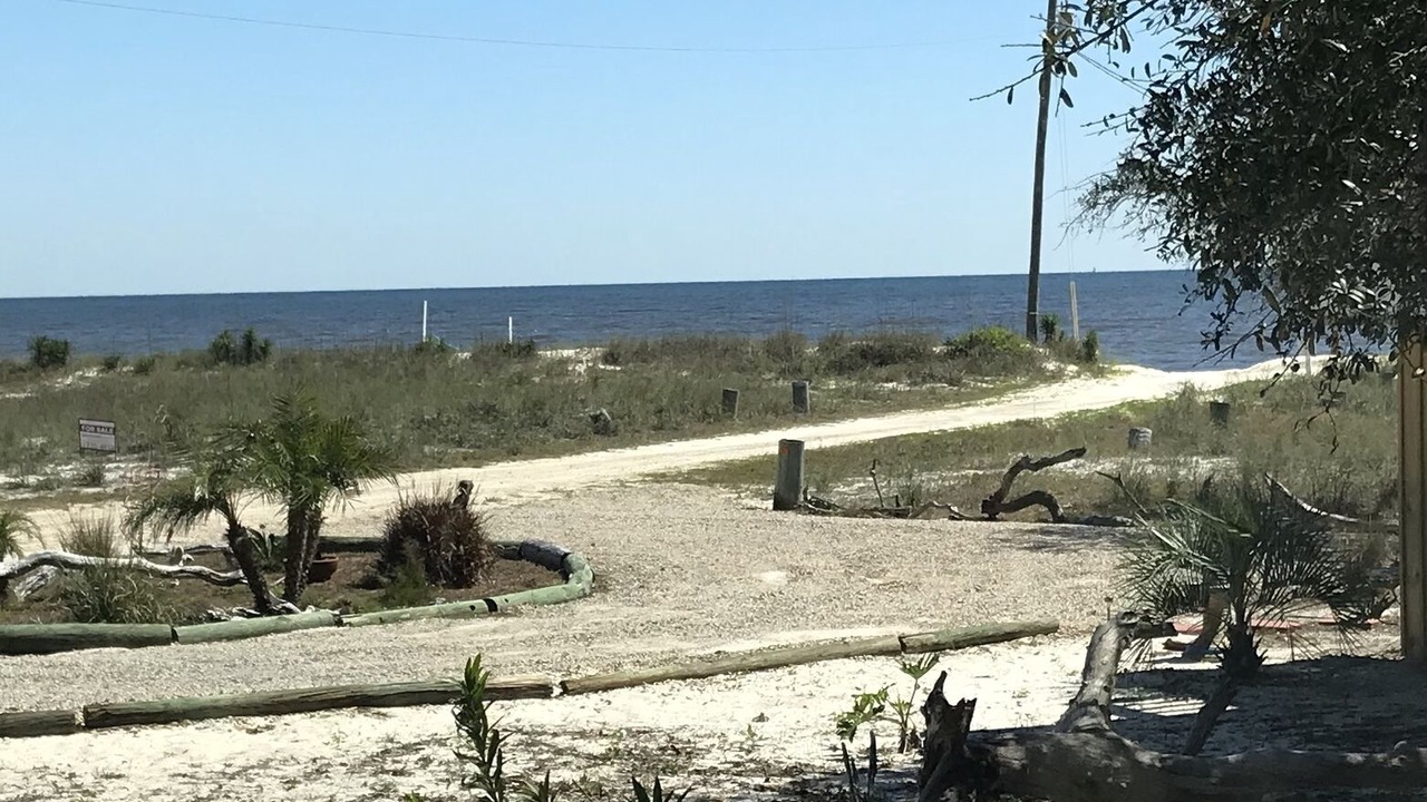 Photo of Bedroom in Alligator Point