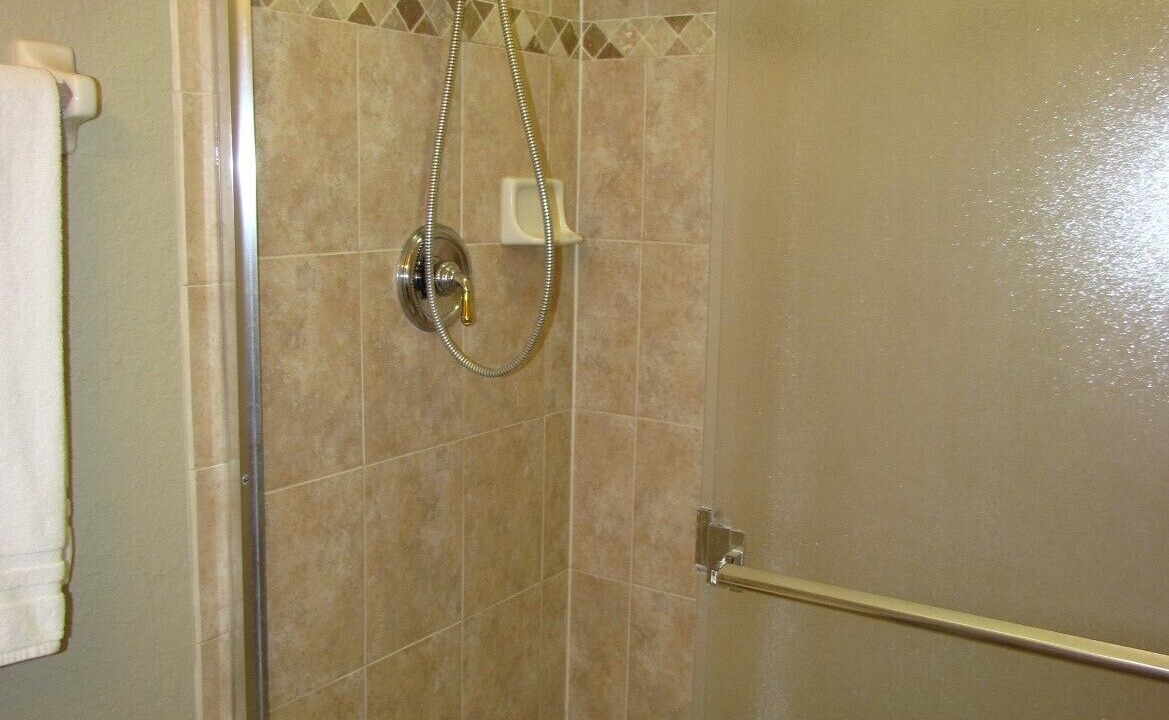 Photo of Bathroom in Independence Square