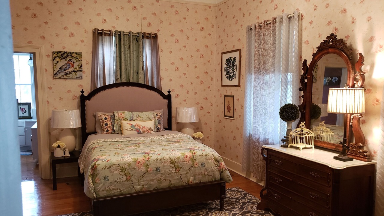 Photo of Bedroom in Monticello