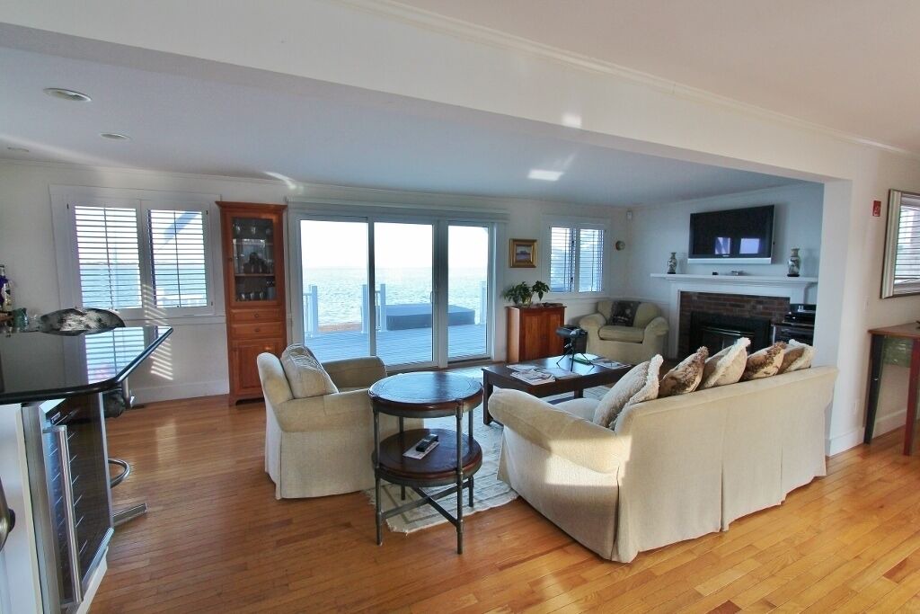Photo of Livingroom in Barnstable