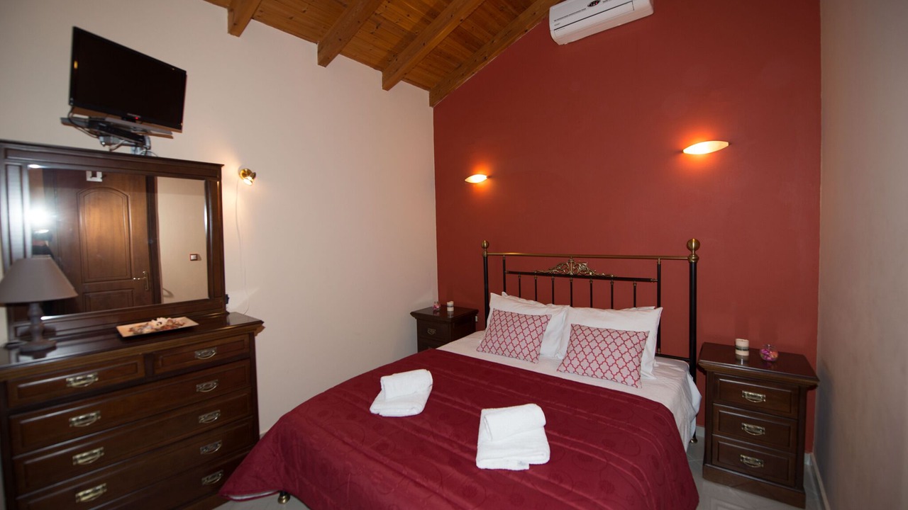 Photo of Bedroom in Erikousa Island