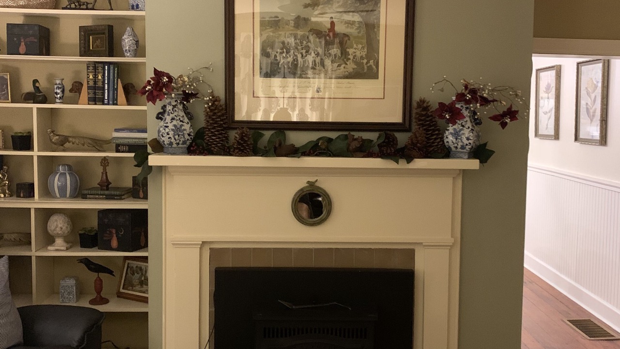 Photo of Bedroom in Warm Springs