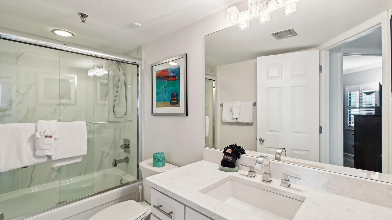 Photo of Bathroom in Holiday Isle