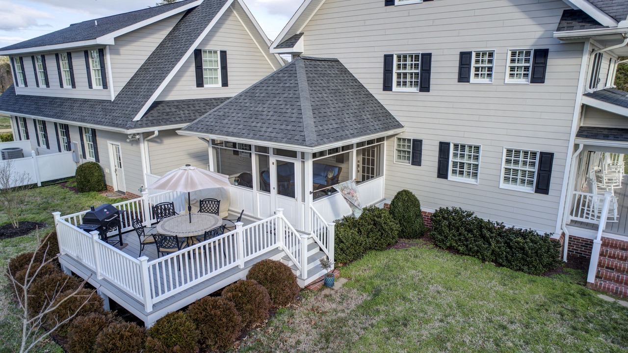 Photo of Outdoor in Hallieford