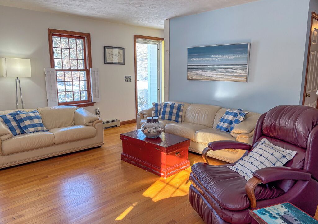 Photo of Livingroom in Dennis