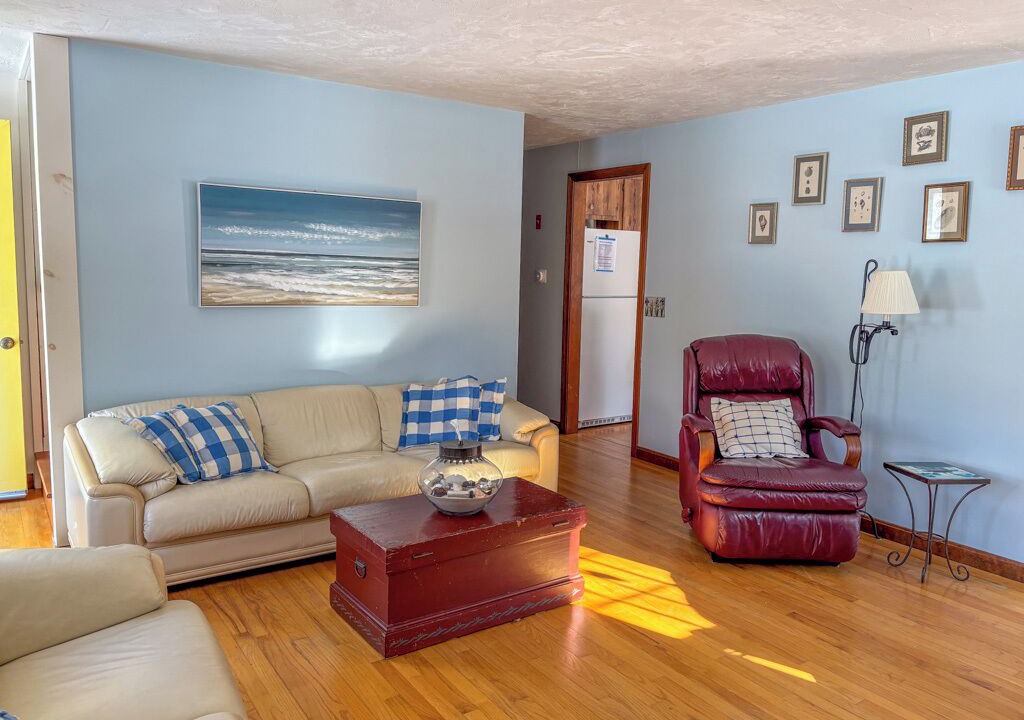 Photo of Livingroom in Dennis