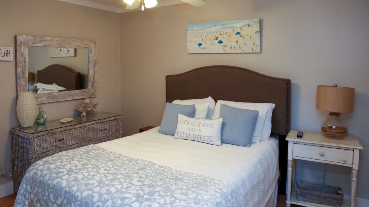 Photo of Bedroom in Seagrove Beach