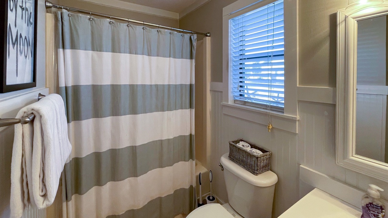 Photo of Bathroom in Seagrove Beach