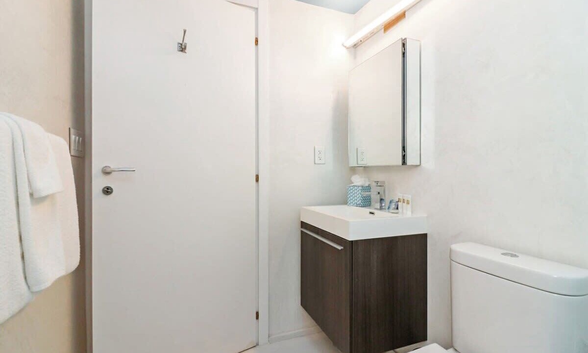 Photo of Bathroom in South Pointe