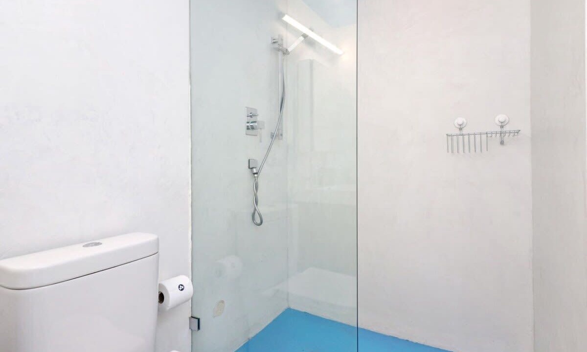 Photo of Bathroom in South Pointe