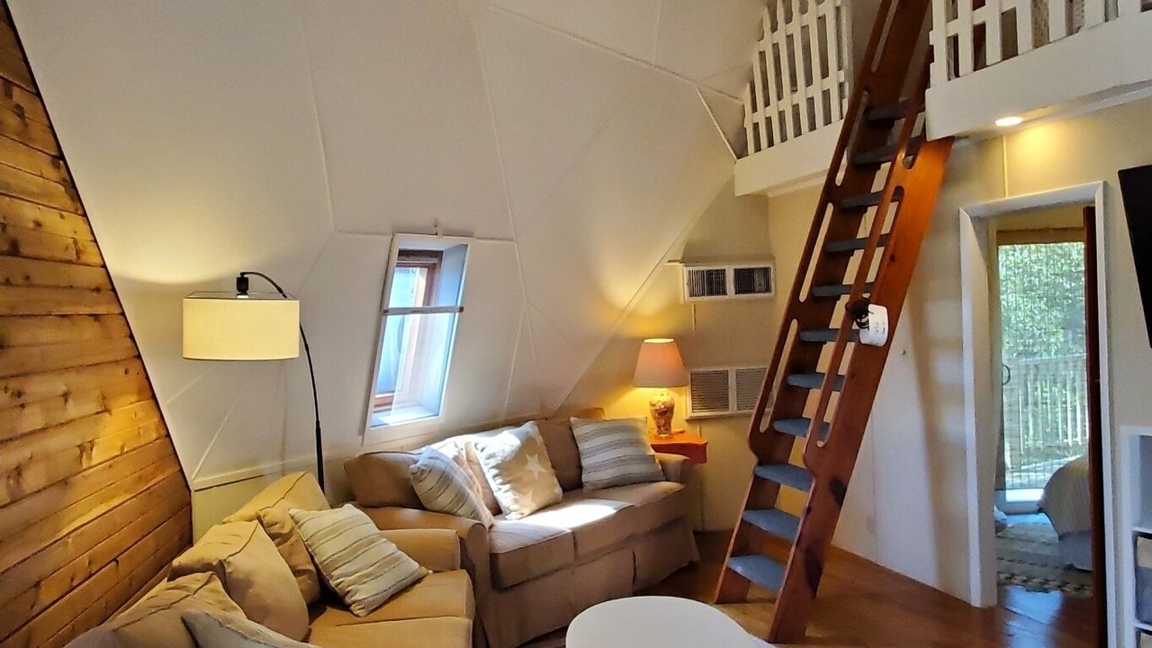 Photo of Livingroom in Panacea