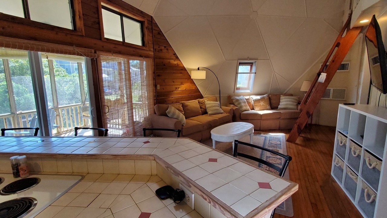 Photo of Livingroom in Panacea