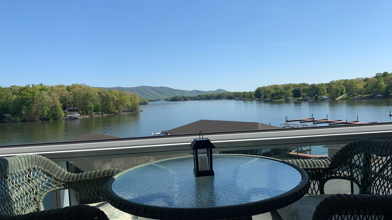 Photo of Outdoor in Huddleston