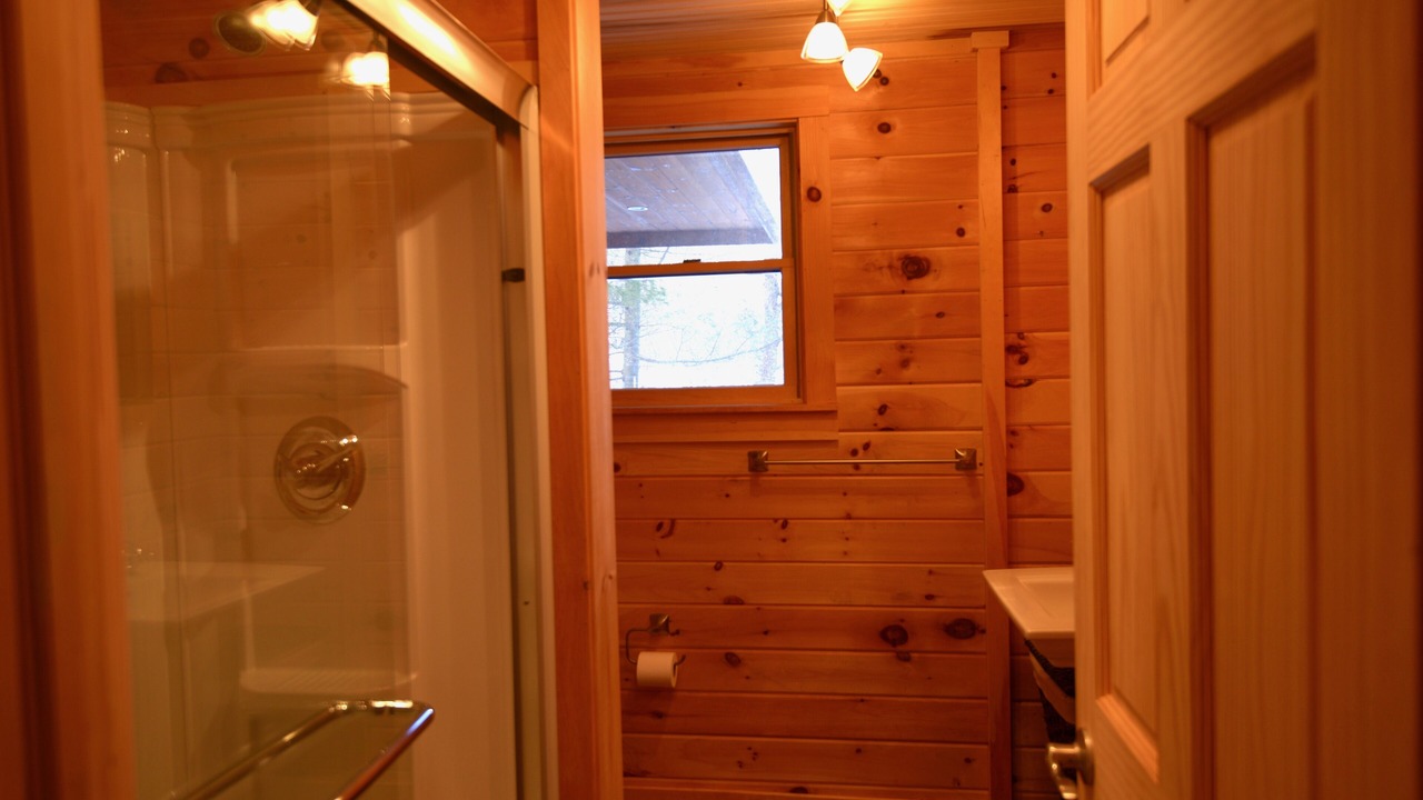 Photo of Bathroom in Cooperstown - Otsego Lake