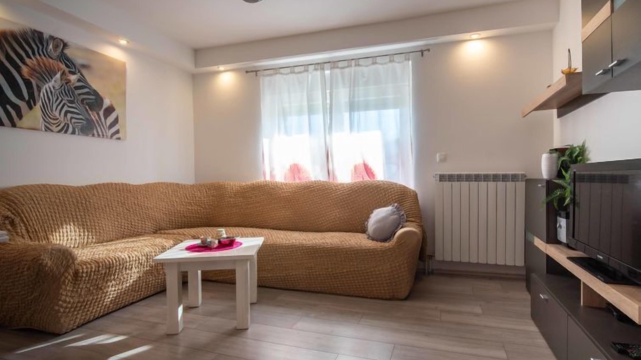 Photo of Livingroom in Sarsoni