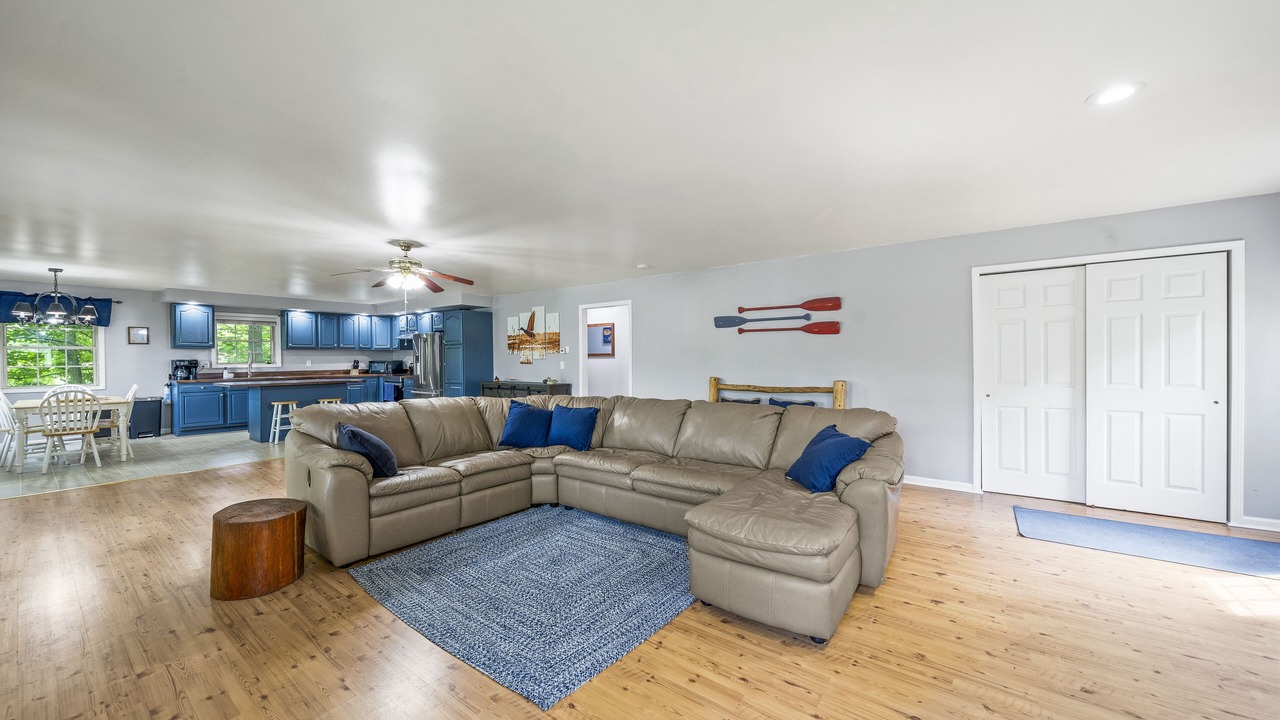 Photo of Livingroom in Northville