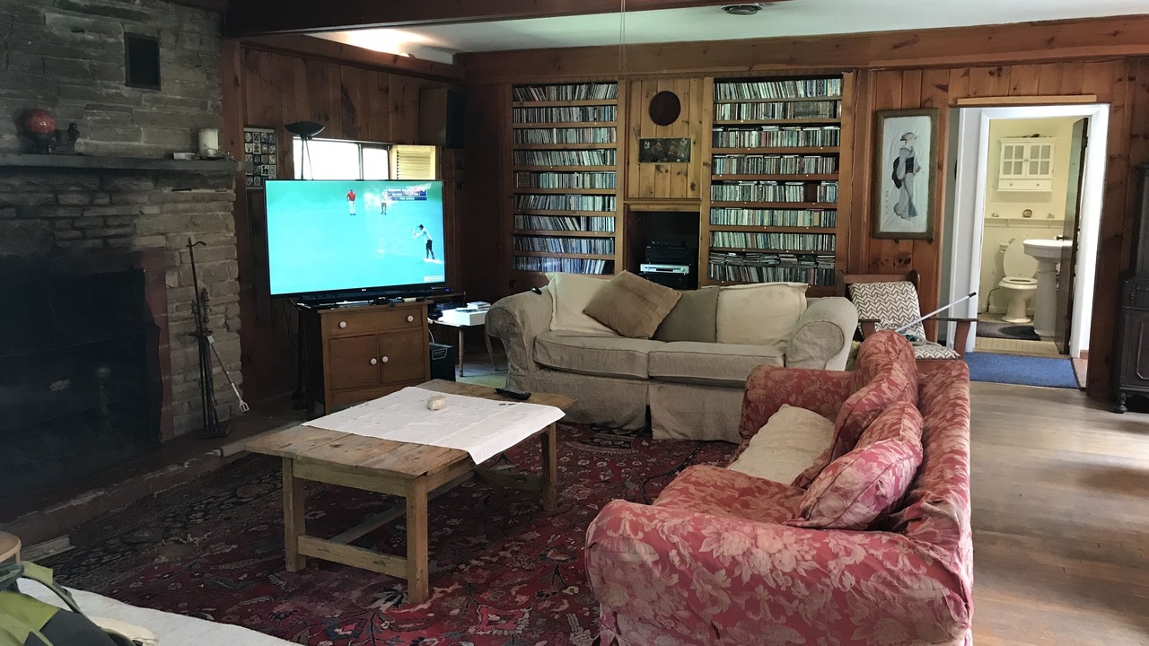 Photo of Livingroom in Wallkill