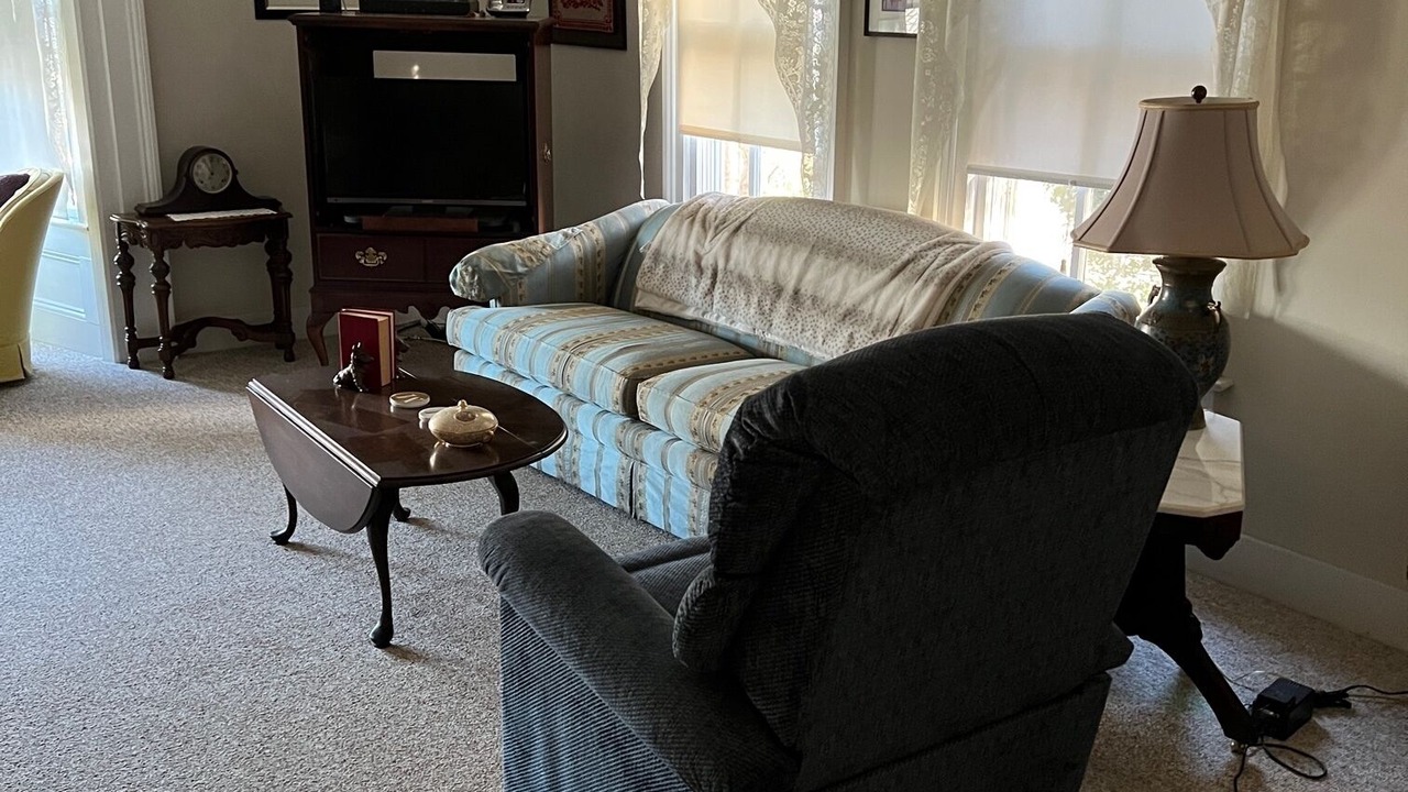 Photo of Livingroom in Port Jefferson