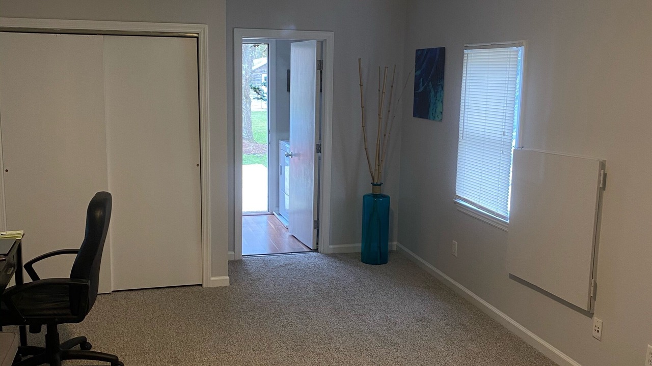 Photo of Bedroom in Speonk