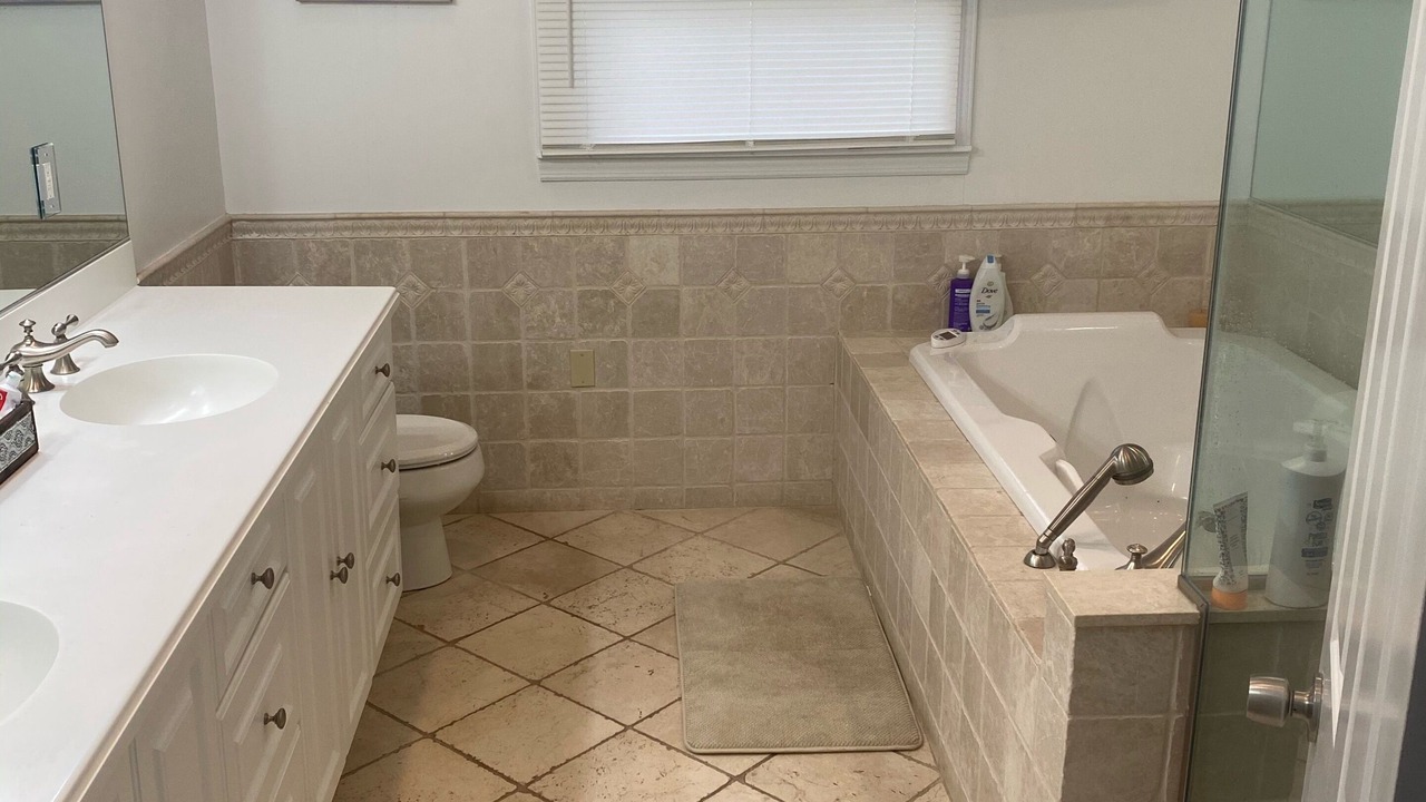 Photo of Bathroom in Speonk