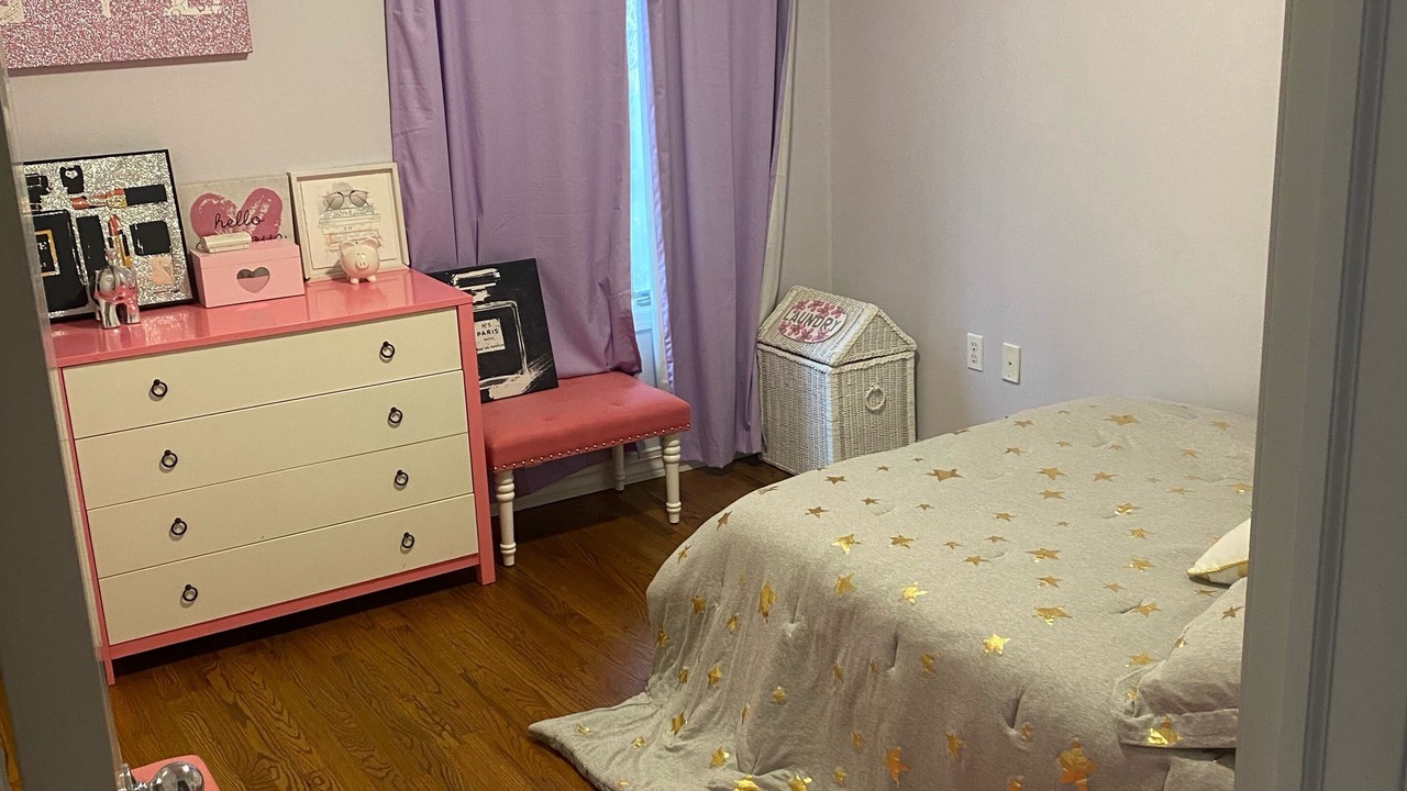 Photo of Bedroom in Speonk